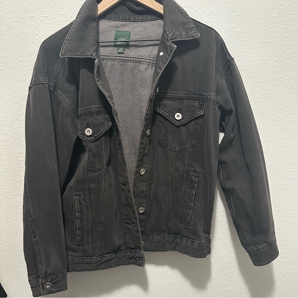 Women’s Oversized Black Denim Jacket